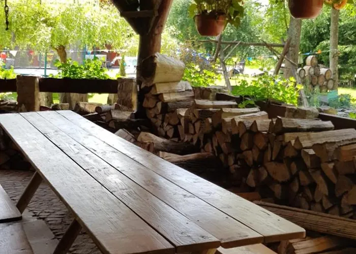 W Zacisznej Zagrodzie 度假居 *